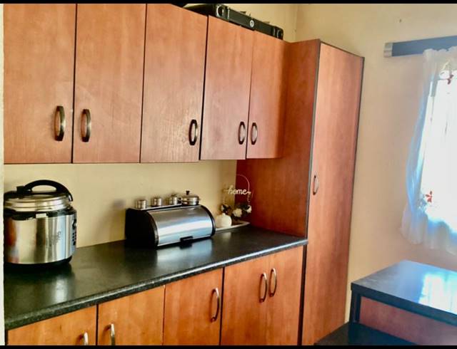 4 BEDROOM HOUSE FOR SALE IN VANDERBIJLPARK CW 2